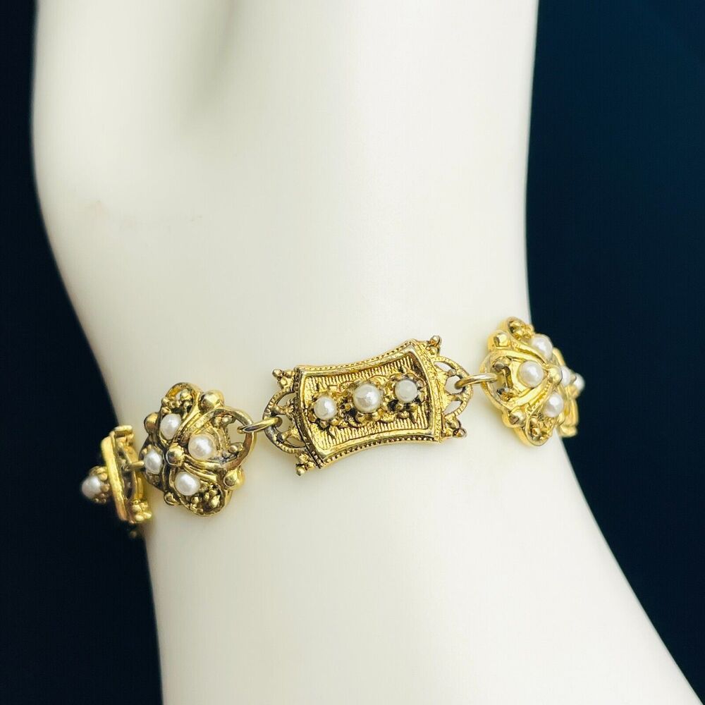ART Gold Tone Panel Link w Imitation Seed Pearls 6.75" Bracelet Arthur Pepper